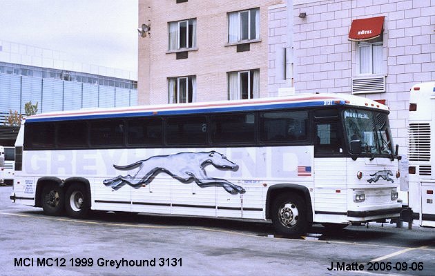 BUS/AUTOBUS: MCI MC 12 1999 Greyhound