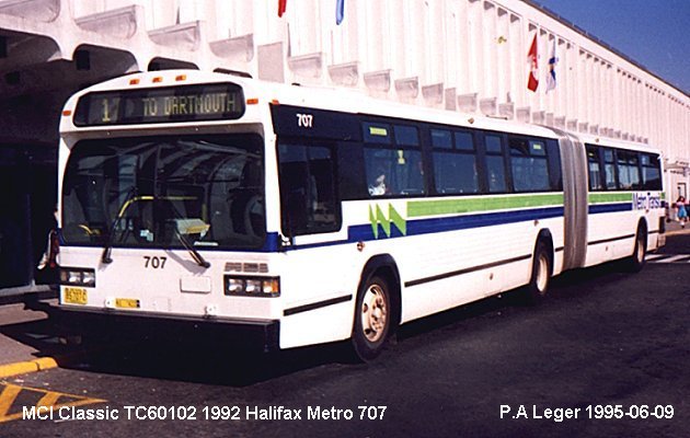 BUS/AUTOBUS: MCI Classic Artic 1992 Halifax Metro