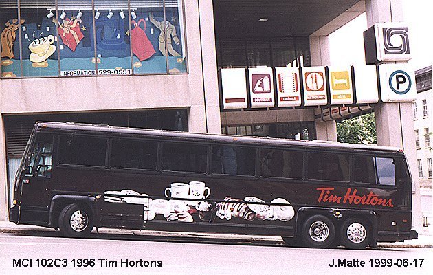 BUS/AUTOBUS: MCI 102C3 1996 Tim Hortons