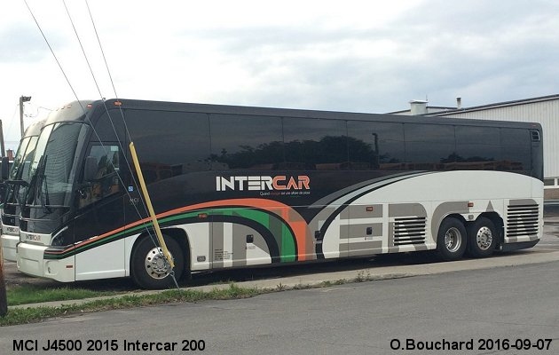 BUS/AUTOBUS: MCI J4500 2015 Intercar