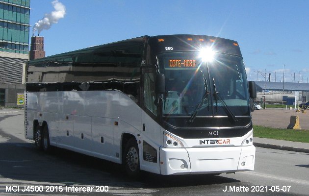 BUS/AUTOBUS: MCI J4500 2015 Intercar