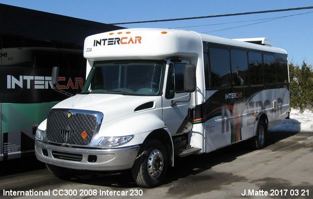 BUS/AUTOBUS: International CC300 2008 Intercar
