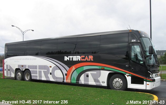 BUS/AUTOBUS: MCI J4500 2017 Intercar