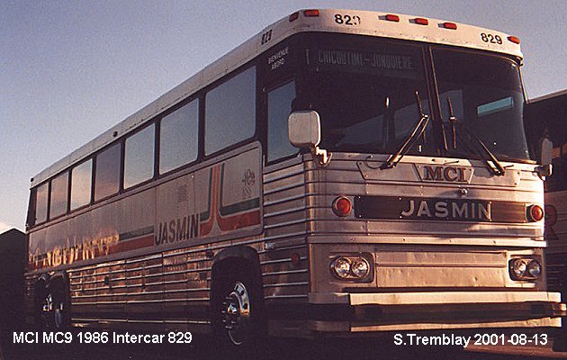 BUS/AUTOBUS: MCI MC 9 1986 Intercar