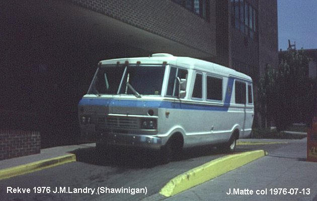 BUS/AUTOBUS: Rekve Mid Bus 1976 Landry