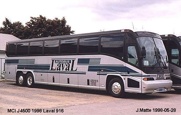 BUS/AUTOBUS: MCI J4500 1998 Autobus Laval