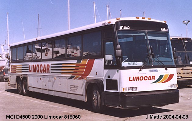 BUS/AUTOBUS: MCI D4500 2000 Limocar