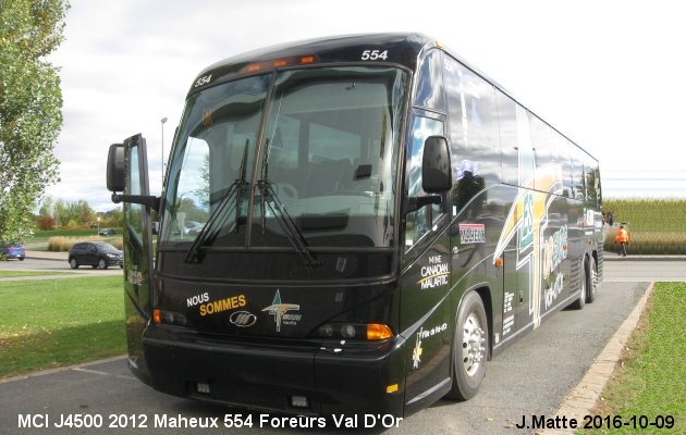 BUS/AUTOBUS: MCI J4500 2012 Maheux