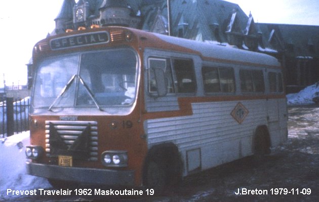 BUS/AUTOBUS: Prevost Travelair 1962 Maskoutaine Transport