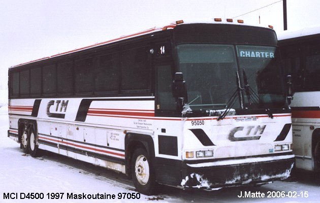 BUS/AUTOBUS: MCI D4500 1997 Mascoutaine