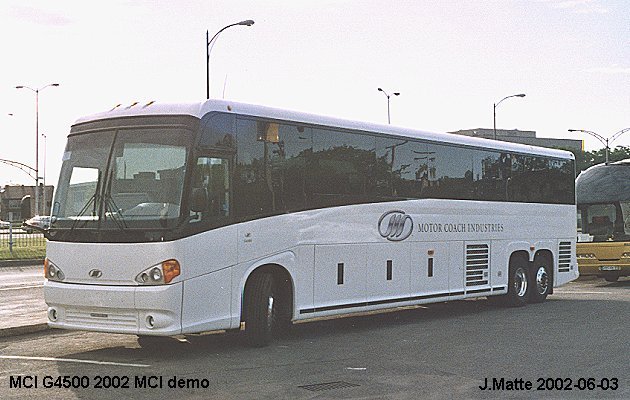 BUS/AUTOBUS: MCI G4500 2002 MCI