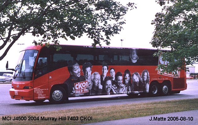 BUS/AUTOBUS: MCI J4500 2004 Murray Hill