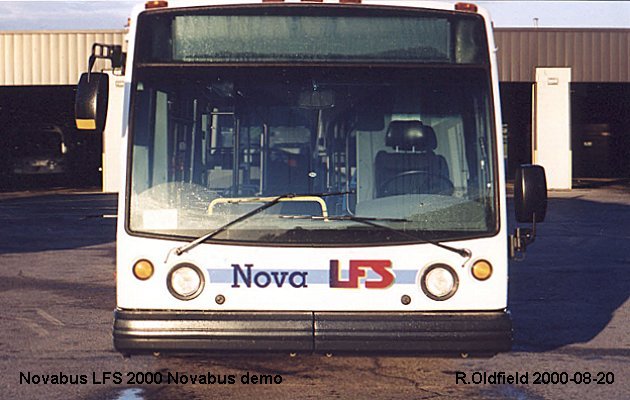 BUS/AUTOBUS: Novabus LFS 2000 Novabus