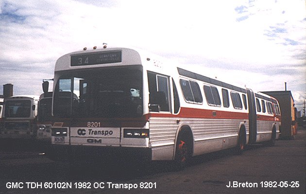BUS/AUTOBUS: GMC TDH60102N 1982 OC Transpo