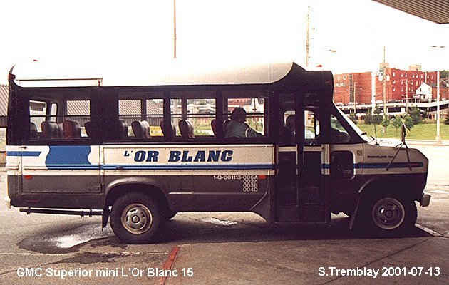 BUS/AUTOBUS: GMC Superior 1990 Or Blanc