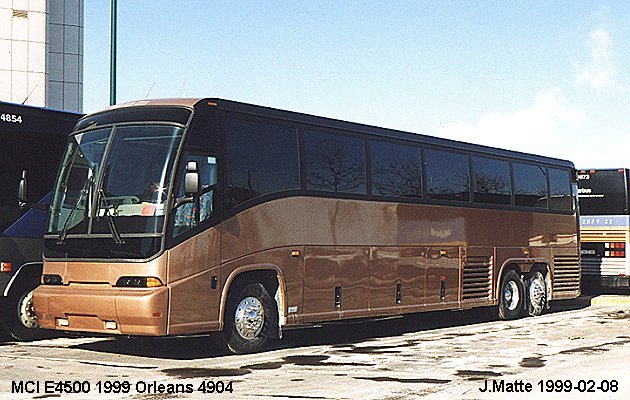 BUS/AUTOBUS: MCI E4500 1999 Orleans