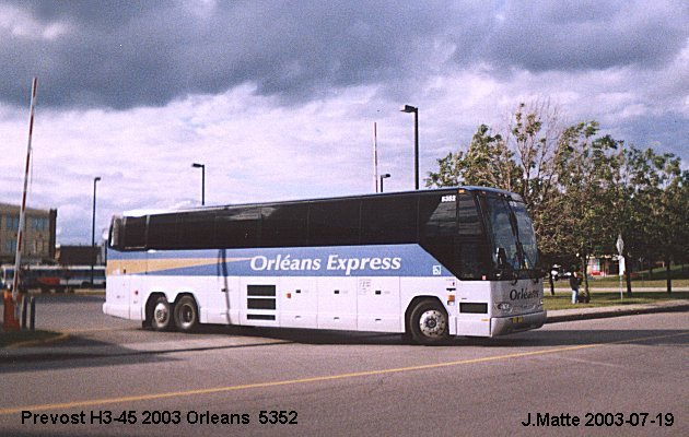 BUS/AUTOBUS: Prevost H3-45 2003 Orleans