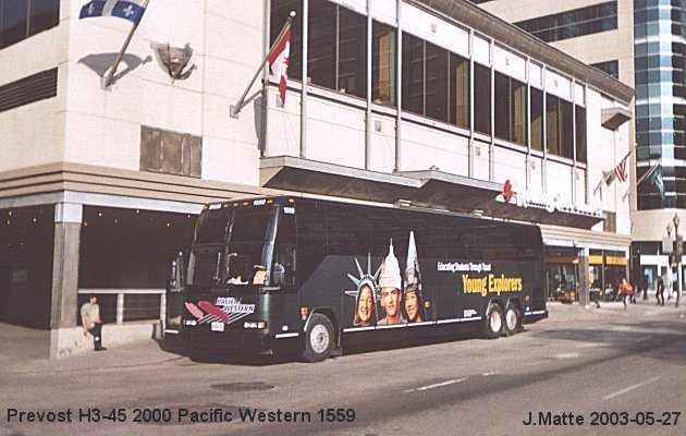 BUS/AUTOBUS: Prevost H3-45 2000 Pacific Western