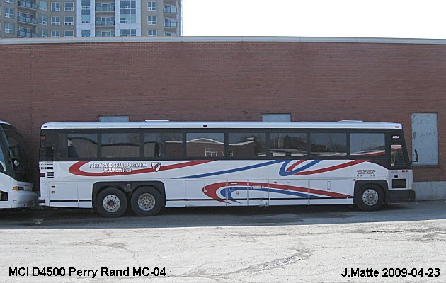 BUS/AUTOBUS: MCI D4500 2004 Perry Rand