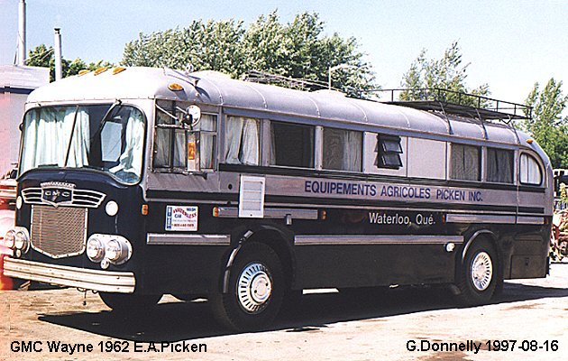 BUS/AUTOBUS: Wayne/GMC Coach 1962 E.A. Picken