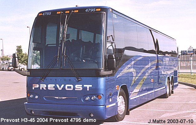 BUS/AUTOBUS: Prevost H3-45 2004 Prevost