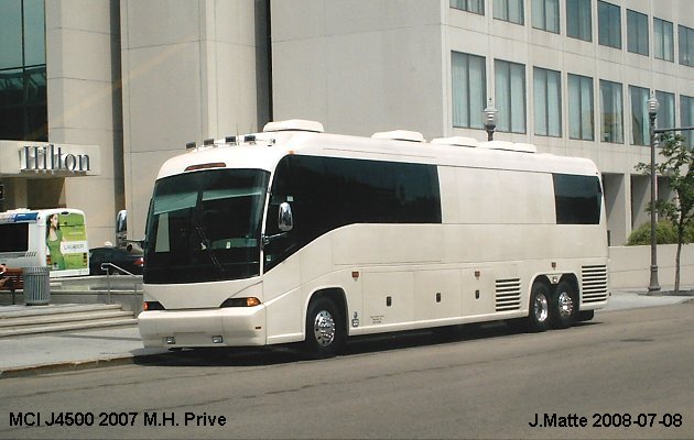 BUS/AUTOBUS: MCI J4500 2008 prive