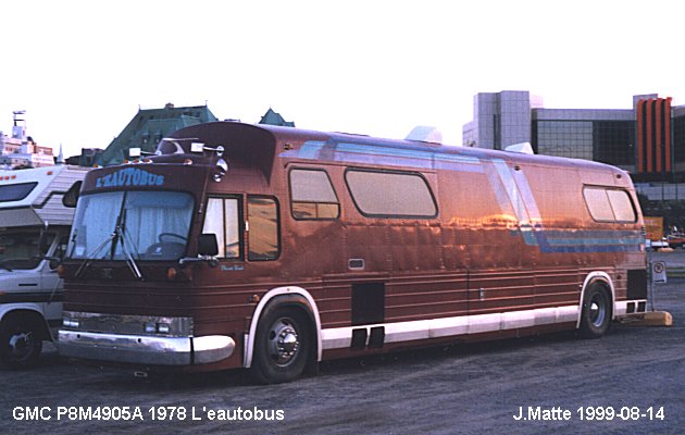 BUS/AUTOBUS: GMC P8M4905A 1975 Prive