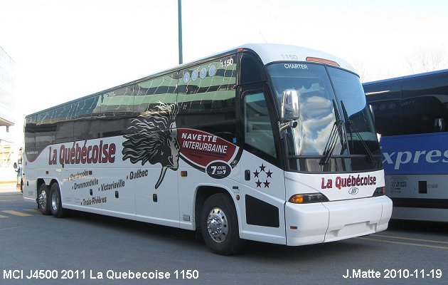 BUS/AUTOBUS: MCI J4500 2011 Quebecoise