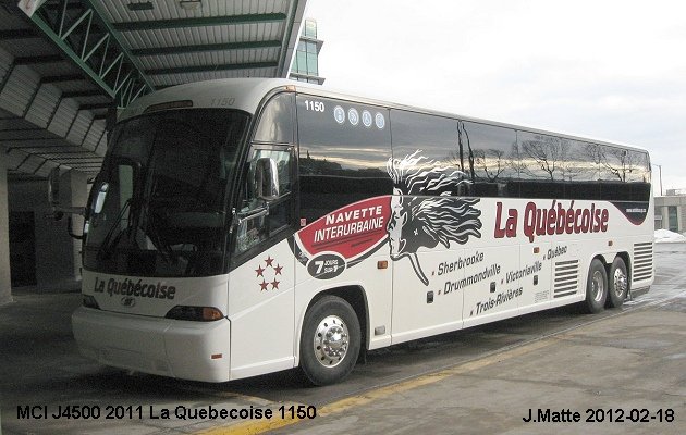 BUS/AUTOBUS: MCI J4500 2011 Quebecoise