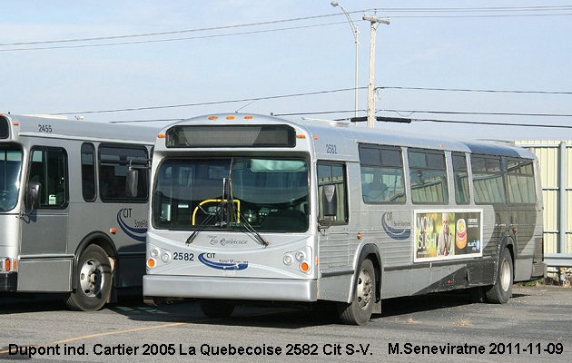 BUS/AUTOBUS: Dupont Industries Cartier 2005 Quebecoise