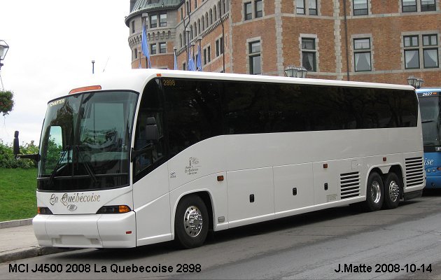 BUS/AUTOBUS: MCI J4500 2008 La Quebecoise