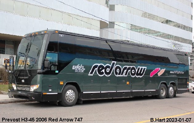 BUS/AUTOBUS: Prevost H3-45 2006 Red Arrow