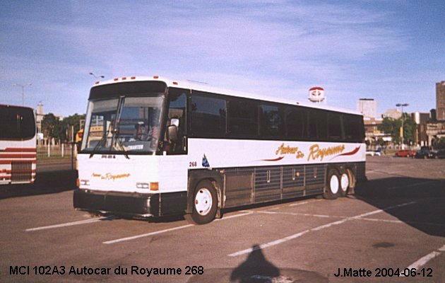 BUS/AUTOBUS: MCI MC 10 A 3 1998 Autocar du Royaume