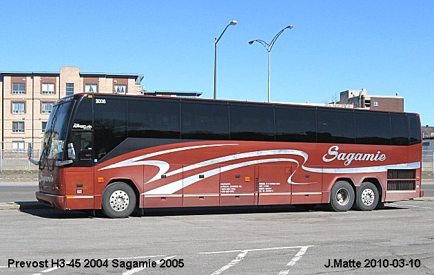 BUS/AUTOBUS: Prevost H3-45 2004 Sagamie