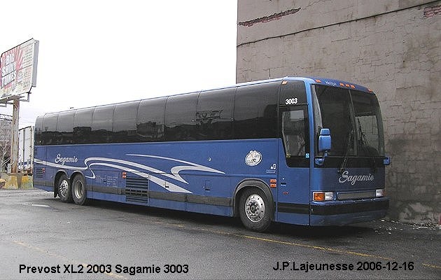 BUS/AUTOBUS: Prevost X2-45 2003 Sagamie