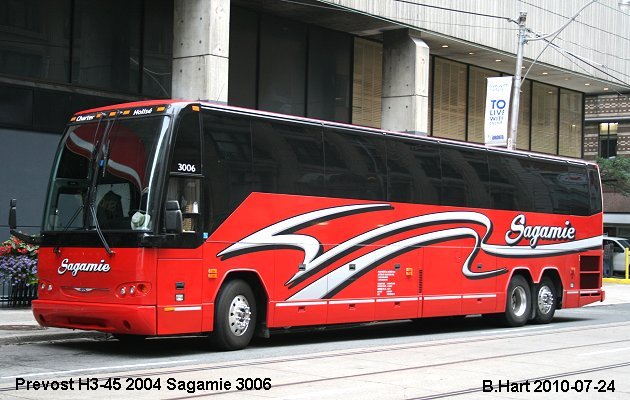 BUS/AUTOBUS: Prevost H3-45 2004 Sagamie