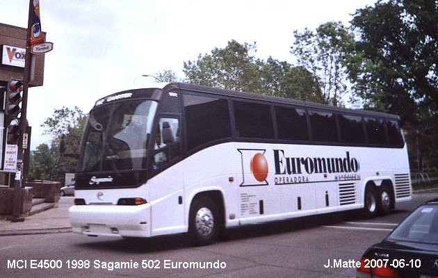 BUS/AUTOBUS: MCI E 4500 1998 Sagamie