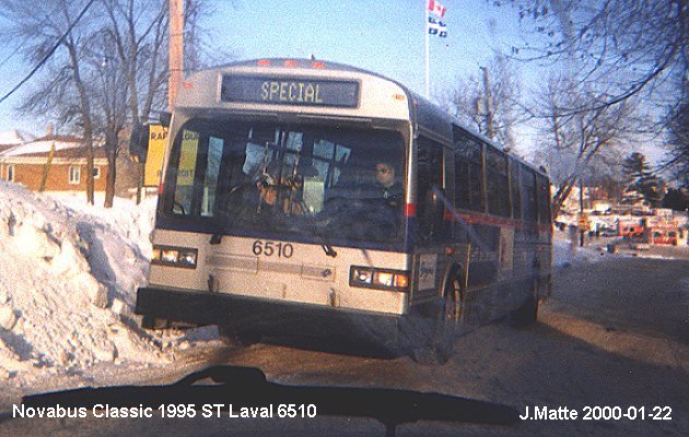 BUS/AUTOBUS: Novabus Classic 1995 ST Laval