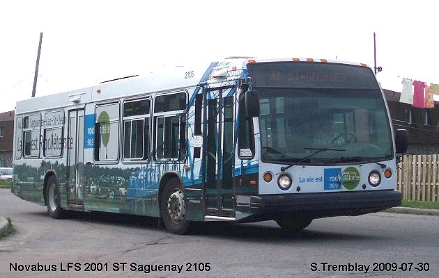 BUS/AUTOBUS: Novabus LFS 2001 STSaguenay