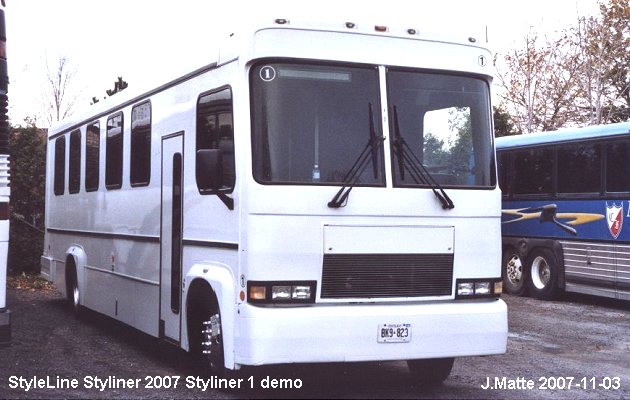 BUS/AUTOBUS: Style Liner Coach 2007 Style liner