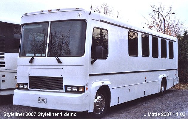 BUS/AUTOBUS: Style Liner Coach 2007 Style liner