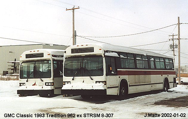 BUS/AUTOBUS: GMC TC40102N Classic  1983 Tradition