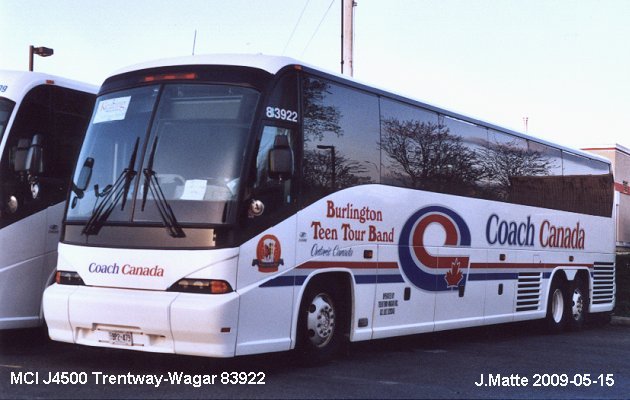 BUS/AUTOBUS: MCI J4500 2003 Trentway-Wagar
