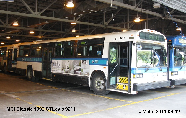 BUS/AUTOBUS: MCI Classic 1992 STLevis