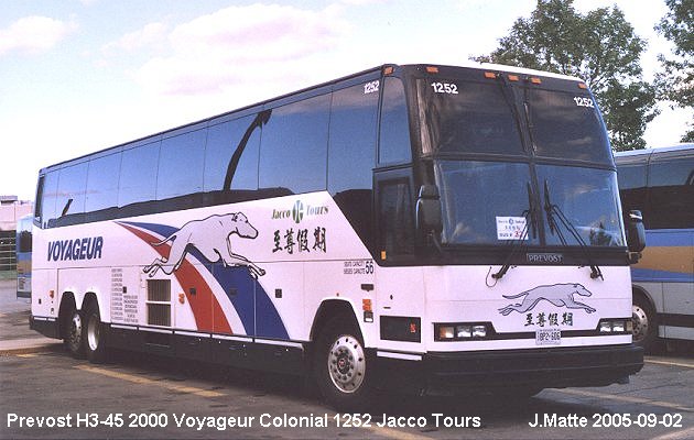 BUS/AUTOBUS: Prevost H3-45 2000 Voyageur Colonial