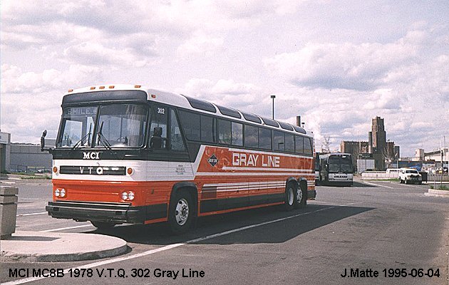 BUS/AUTOBUS: MCI MC 8 B Brewster 1978 V.T.Q. (Visite Touristique Quebec)