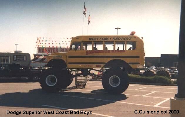 BUS/AUTOBUS: Superior Dragster 2000 West Coast Bad Boyz